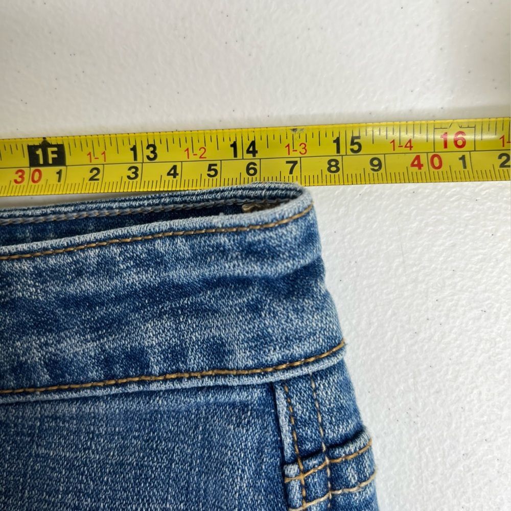Levis 515 Capri Jeans Blue Denim Mid Rise Sewn Cuff Cotton Spandex Womens Size 4 - Picture 9 of 12